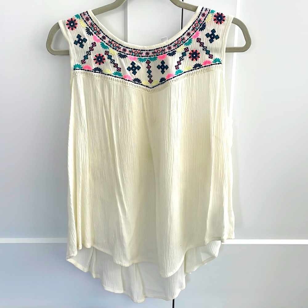 H&M beige patterned tank top